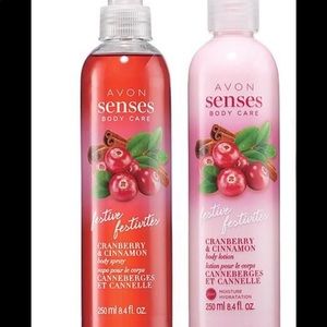 Avon senses Cranberry and Cinnamon set NWT